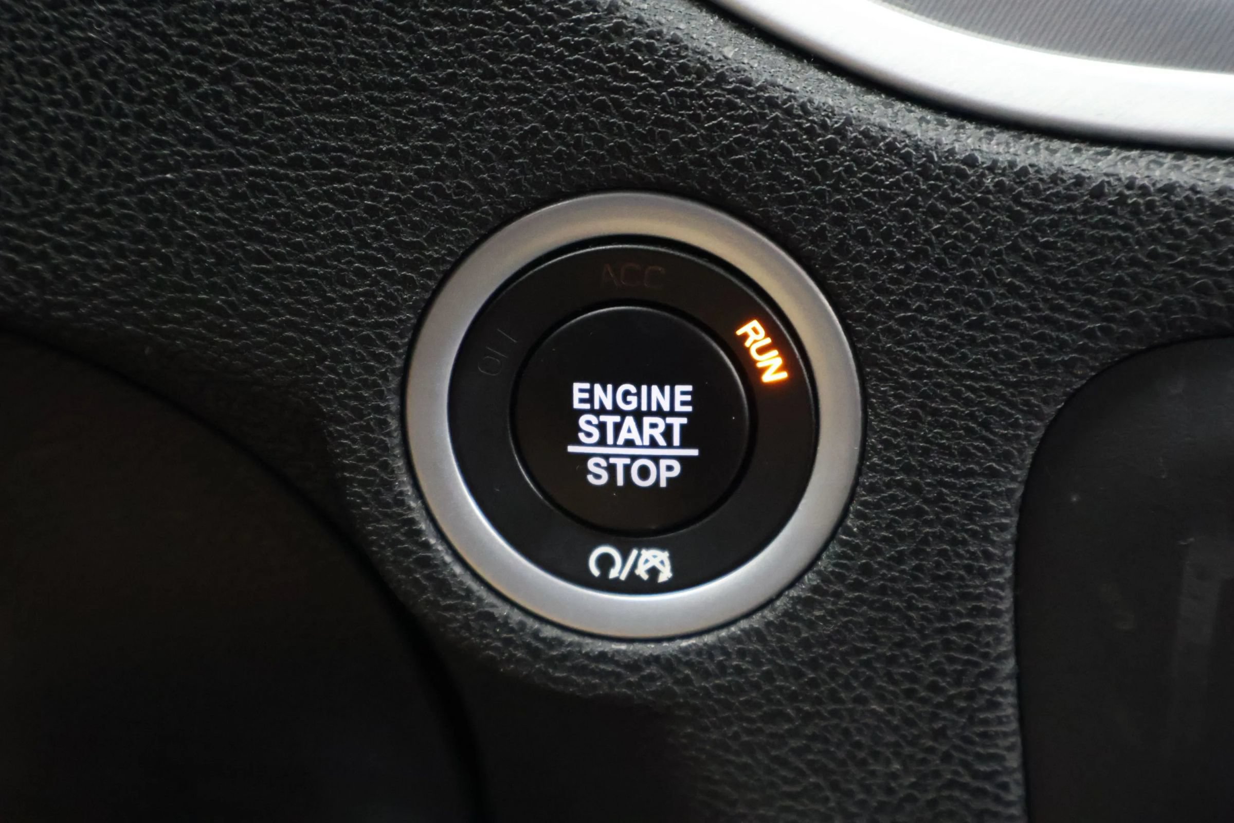 Used 2020 Dodge Charger SXT AWD/4WD image 27