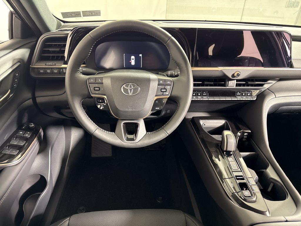 New 2026 Toyota Crown Signia AWD/4WD image 16