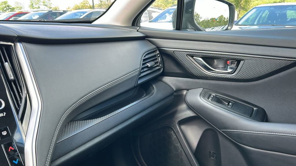 Used 2025 Subaru Outback Premium image 15