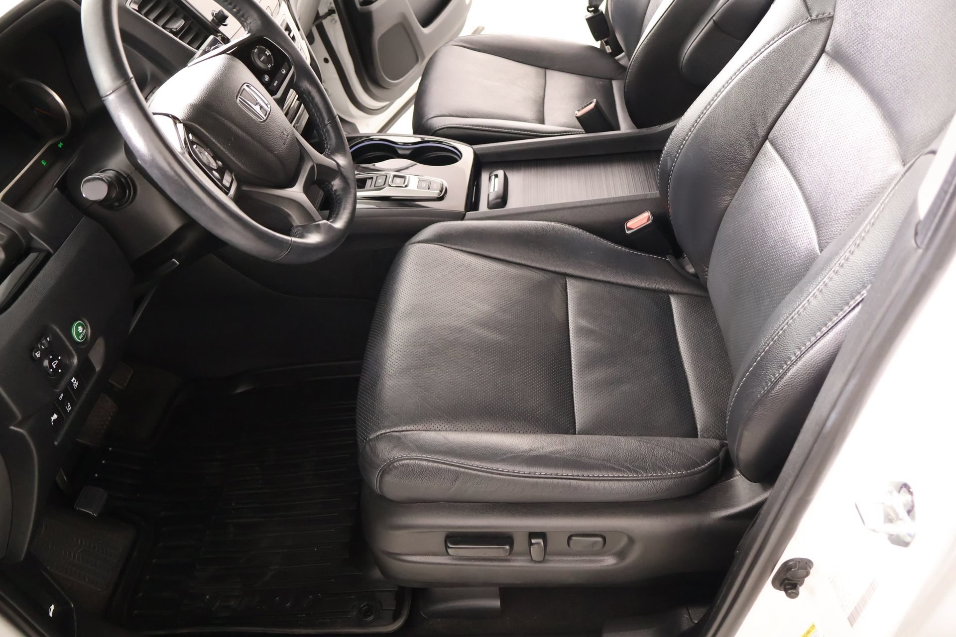 Used 2022 Honda Pilot Elite image 11