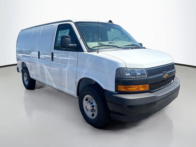 New 2025 Chevrolet Express 3500 w/ Driver Convenience Package RWD image 5