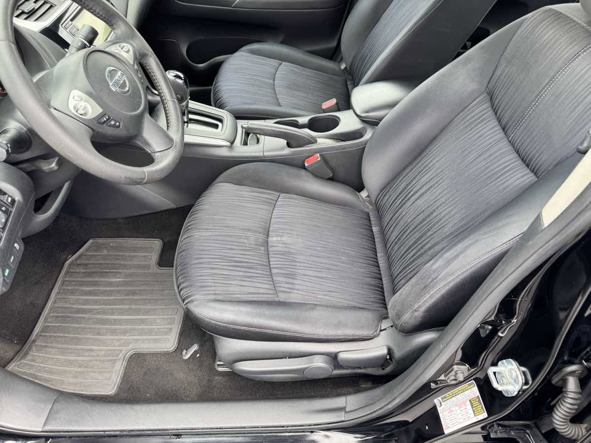 Used 2016 Nissan Sentra SV FWD image 35