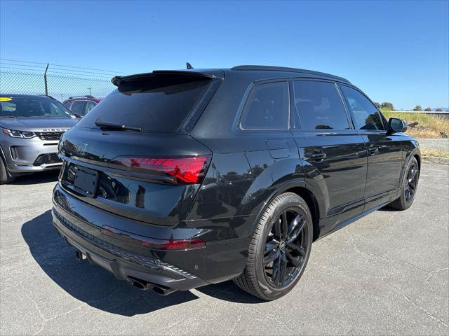 Used 2025 Audi SQ7 Premium Plus AWD/4WD image 3
