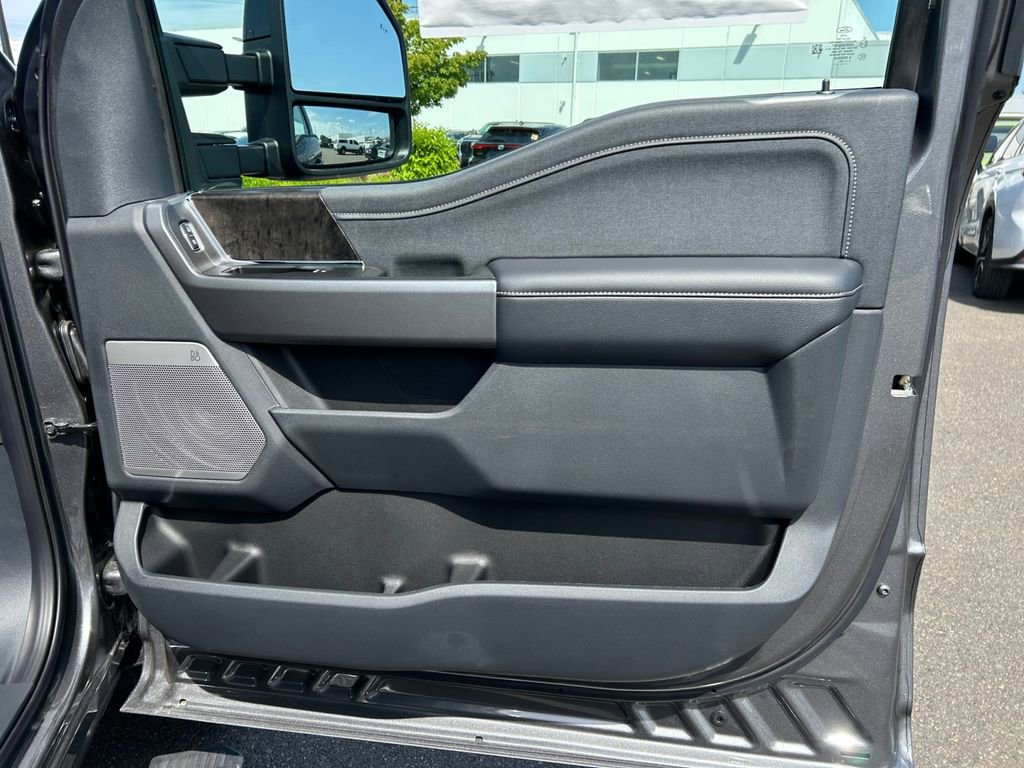 New 2025 Ford F250 Lariat image 26