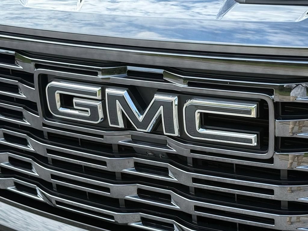Used 2024 GMC Sierra 1500 Denali Ultimate AWD/4WD image 8