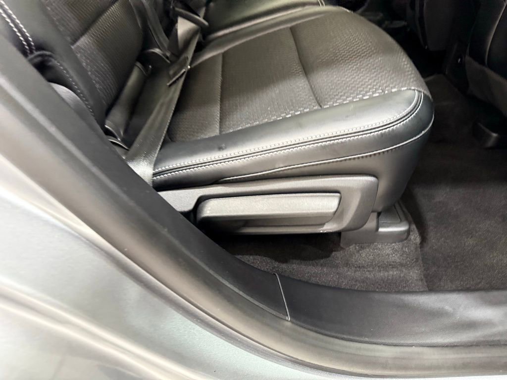 New 2024 Ford Escape SE image 24