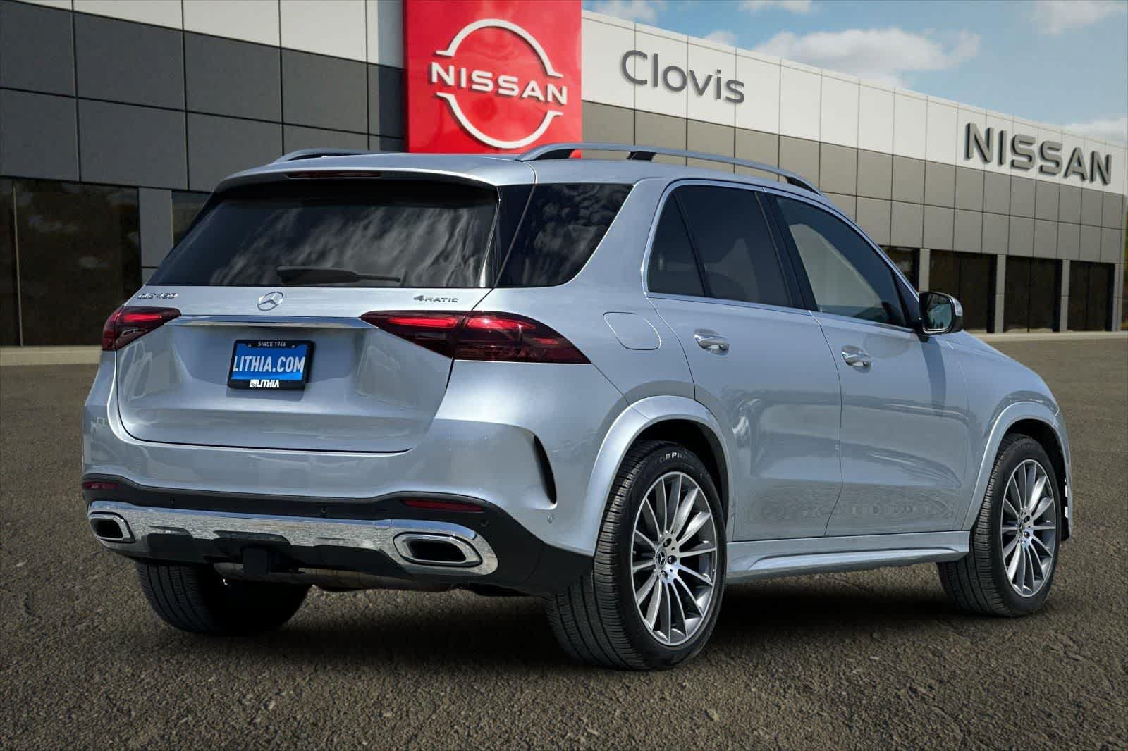Used 2024 Mercedes-Benz GLE 450 4MATIC image 3