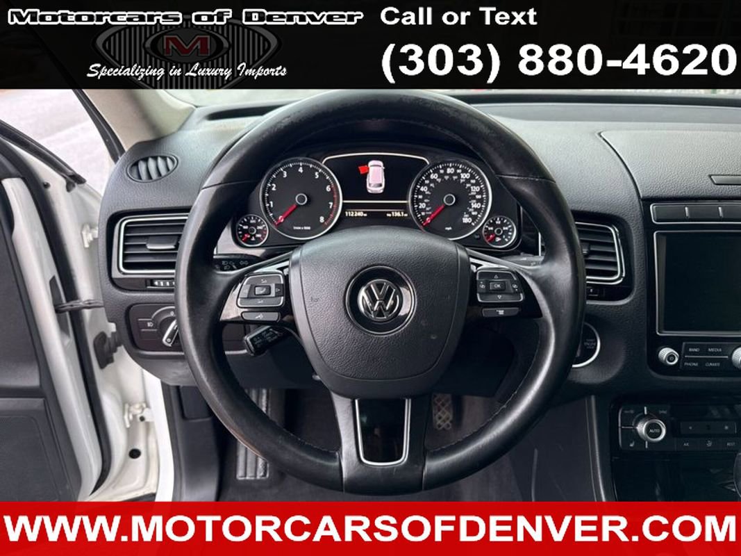 Used 2015 Volkswagen Touareg Sport AWD/4WD image 17