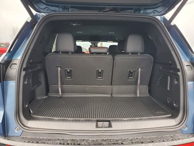 New 2026 Chevrolet Traverse Z71 w/ Driver Confidence Package image 8