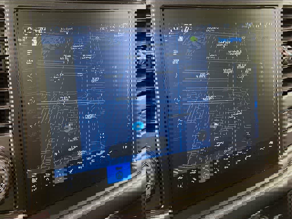 New 2025 Ford F150 Lariat w/ Equipment Group 502A High image 28