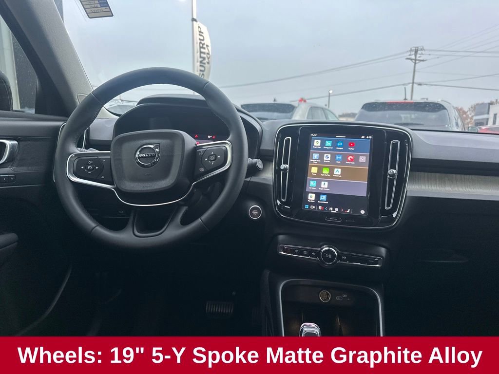 Used 2023 Volvo XC40 B5 Plus w/ Protection Package Premier image 26