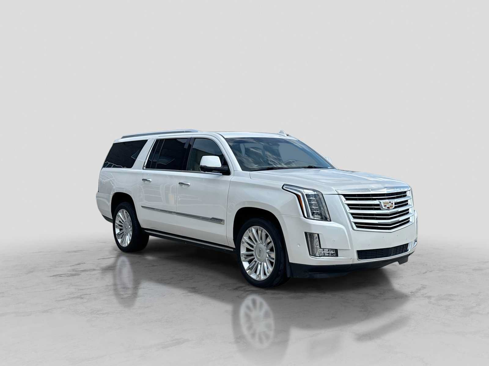 Used 2018 Cadillac Escalade ESV Platinum AWD/4WD image 8