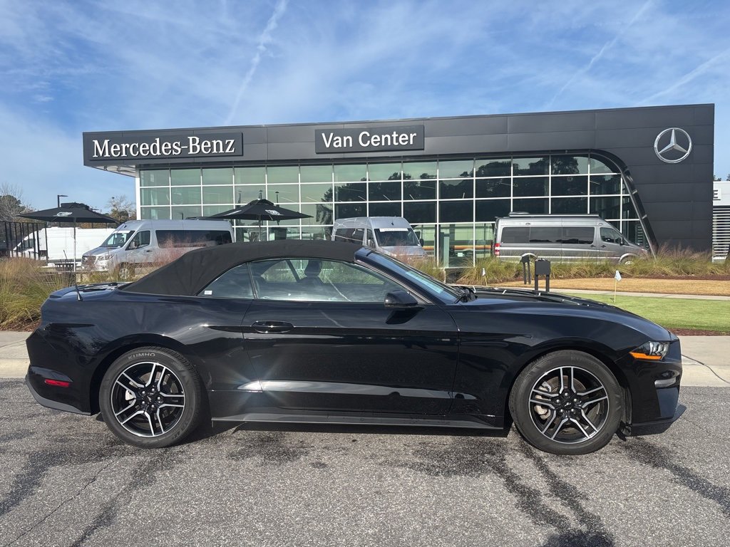 Used 2019 Ford Mustang Premium image 2