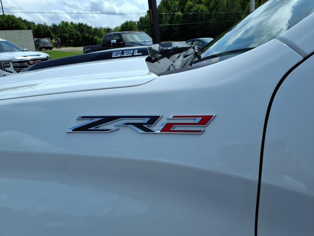Used 2022 Chevrolet Silverado 1500 ZR2 w/ Technology Package image 6
