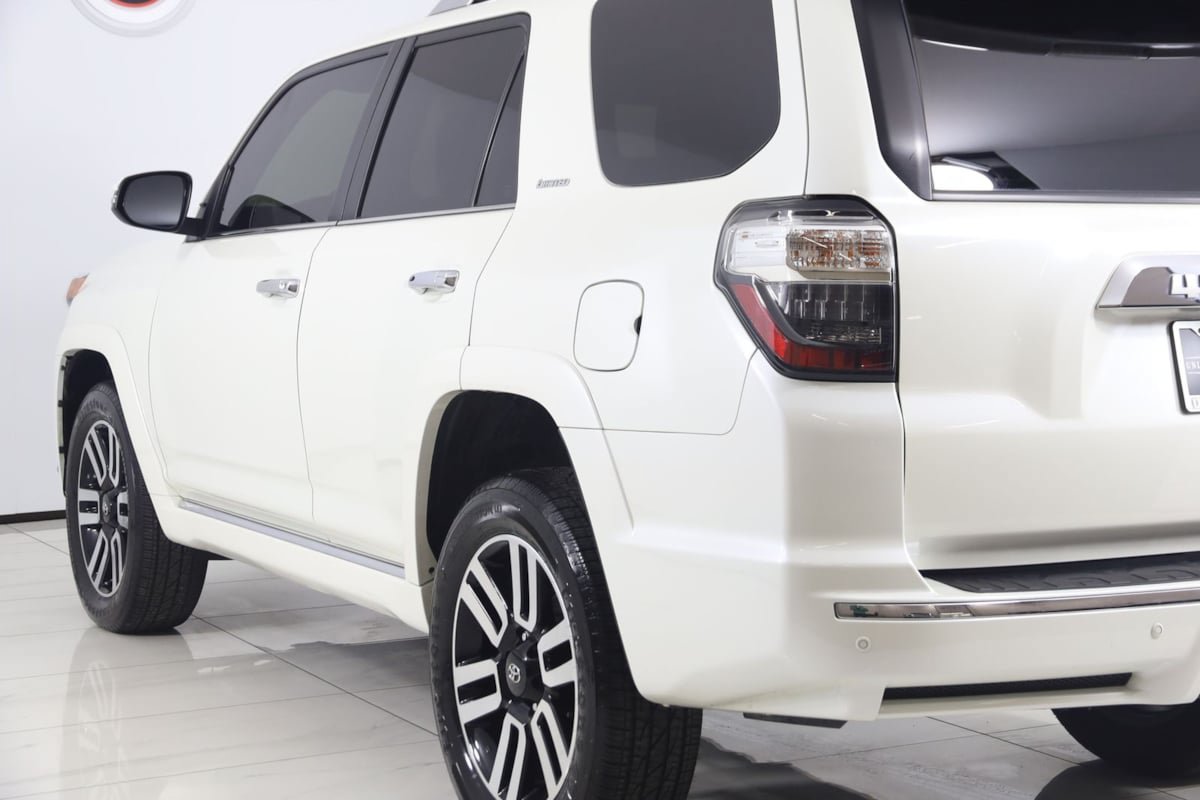 Used 2023 Toyota 4Runner Limited AWD/4WD image 22