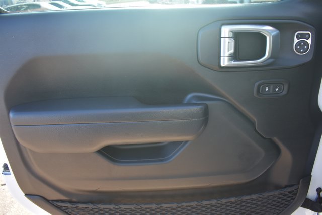 Used 2022 Jeep Wrangler Unlimited Sport AWD/4WD image 13