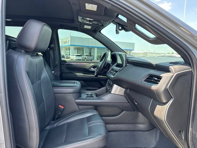 Used 2021 Chevrolet Tahoe RST w/ Luxury Package RWD image 13