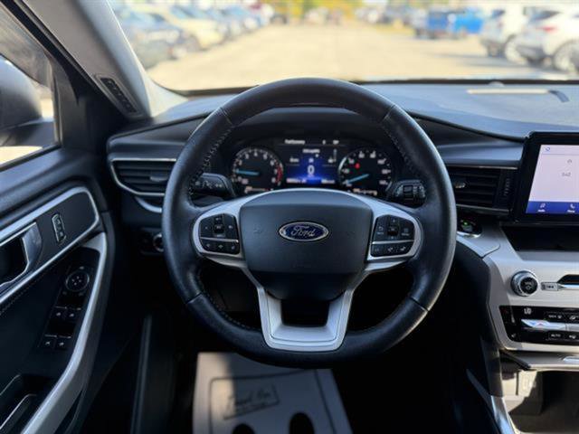 Certified 2021 Ford Explorer XLT w/ Equipment Group 202A image 14