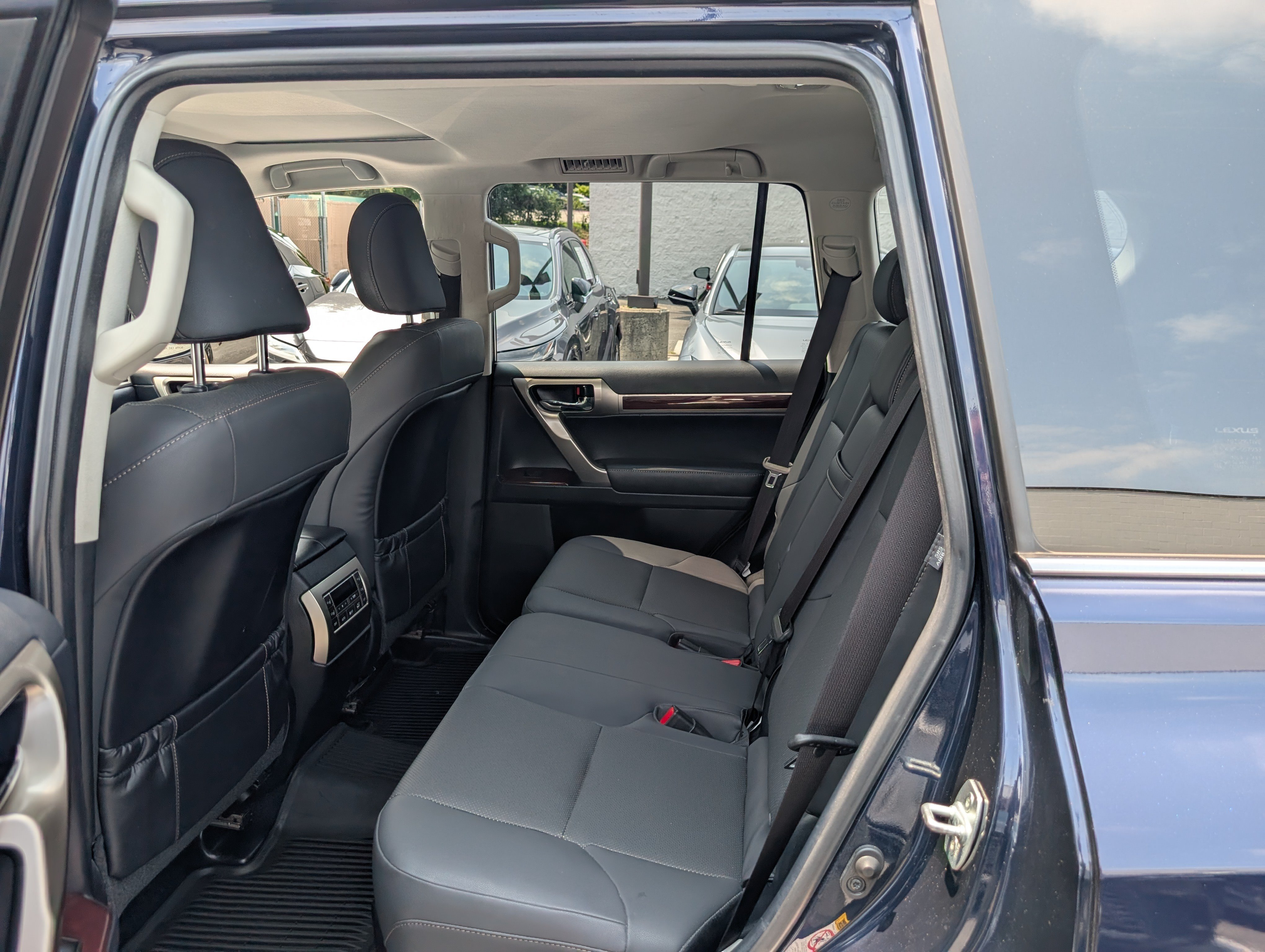 Used 2019 Lexus GX 460 Premium AWD/4WD image 15