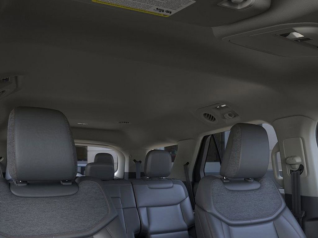 New 2026 Ford Explorer Active w/ Active Comfort Package image 22