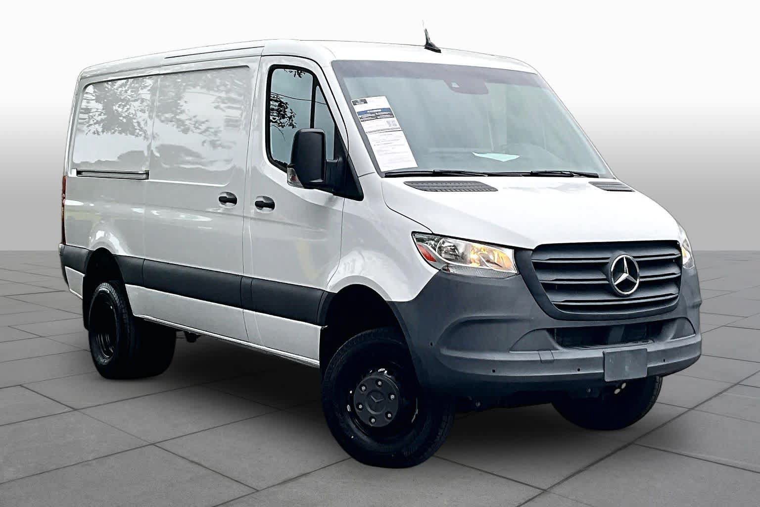 Certified 2024 Mercedes-Benz Sprinter 3500 w/ Parking Package image 3