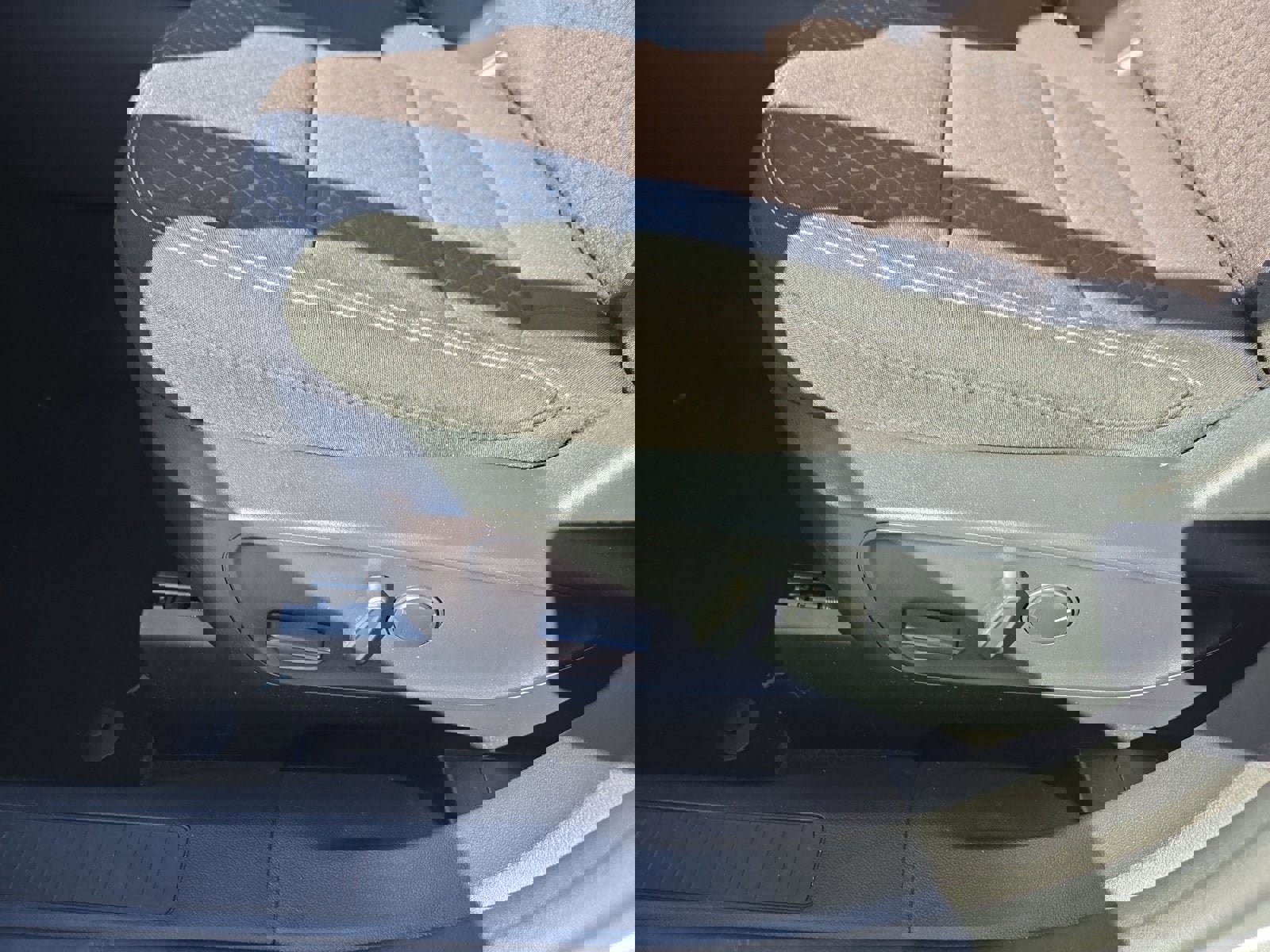 Certified 2024 Ford Escape Active w/ Tech Pack #2 image 12