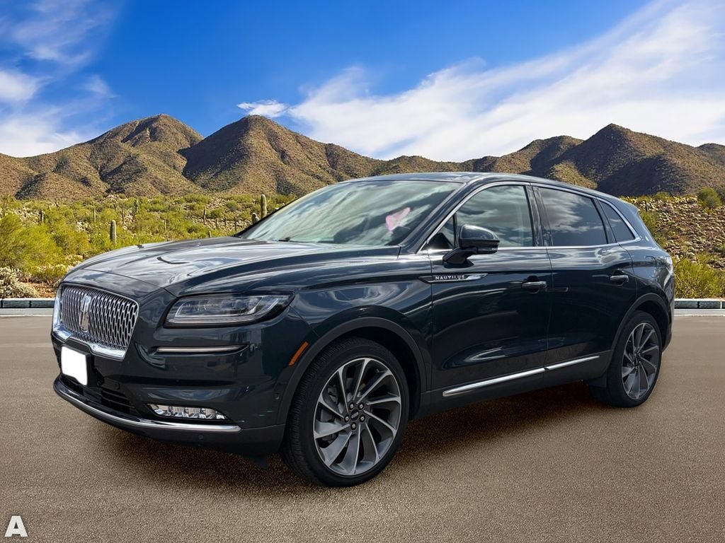 Used 2023 Lincoln Nautilus Reserve w/ Equipment Group 202A AWD/4WD image 2