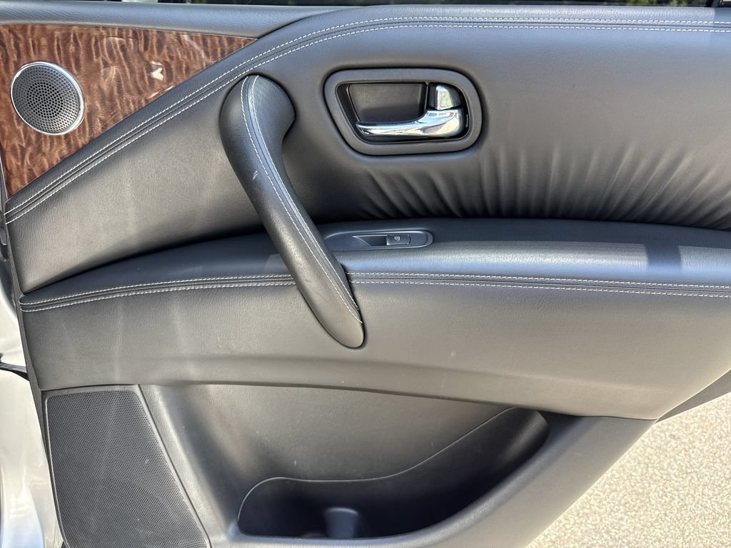 Used 2018 Nissan Armada SL w/ Moonroof Package AWD/4WD image 16