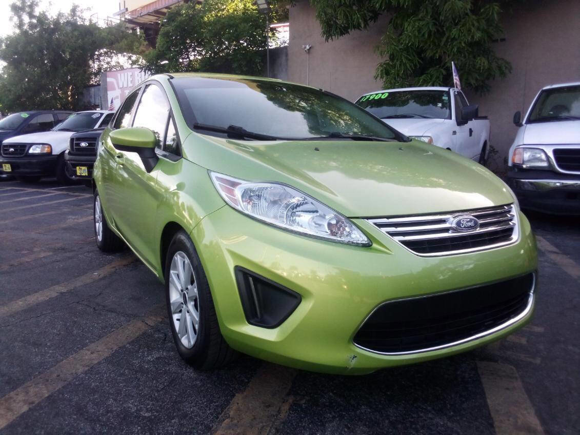 Used 2011 Ford Fiesta SE w/ 203A Rapid Spec Order Code image 8