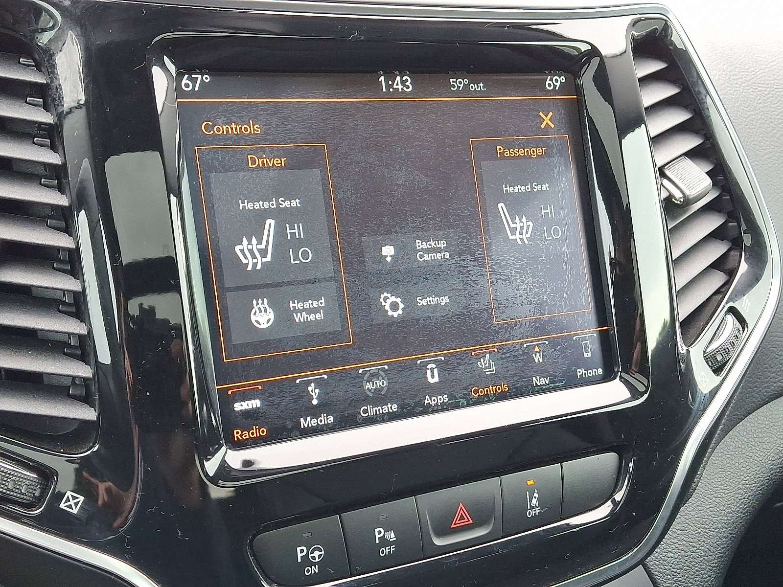 Certified 2019 Jeep Cherokee Limited w/ Technology Group AWD/4WD image 19