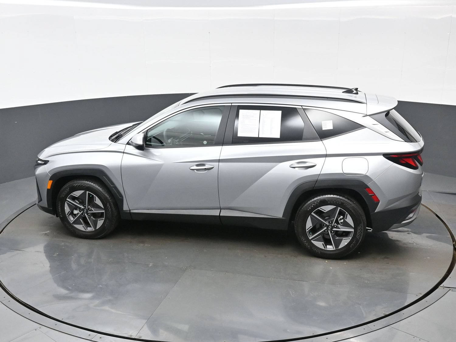 Used 2026 Hyundai Tucson SEL FWD image 34
