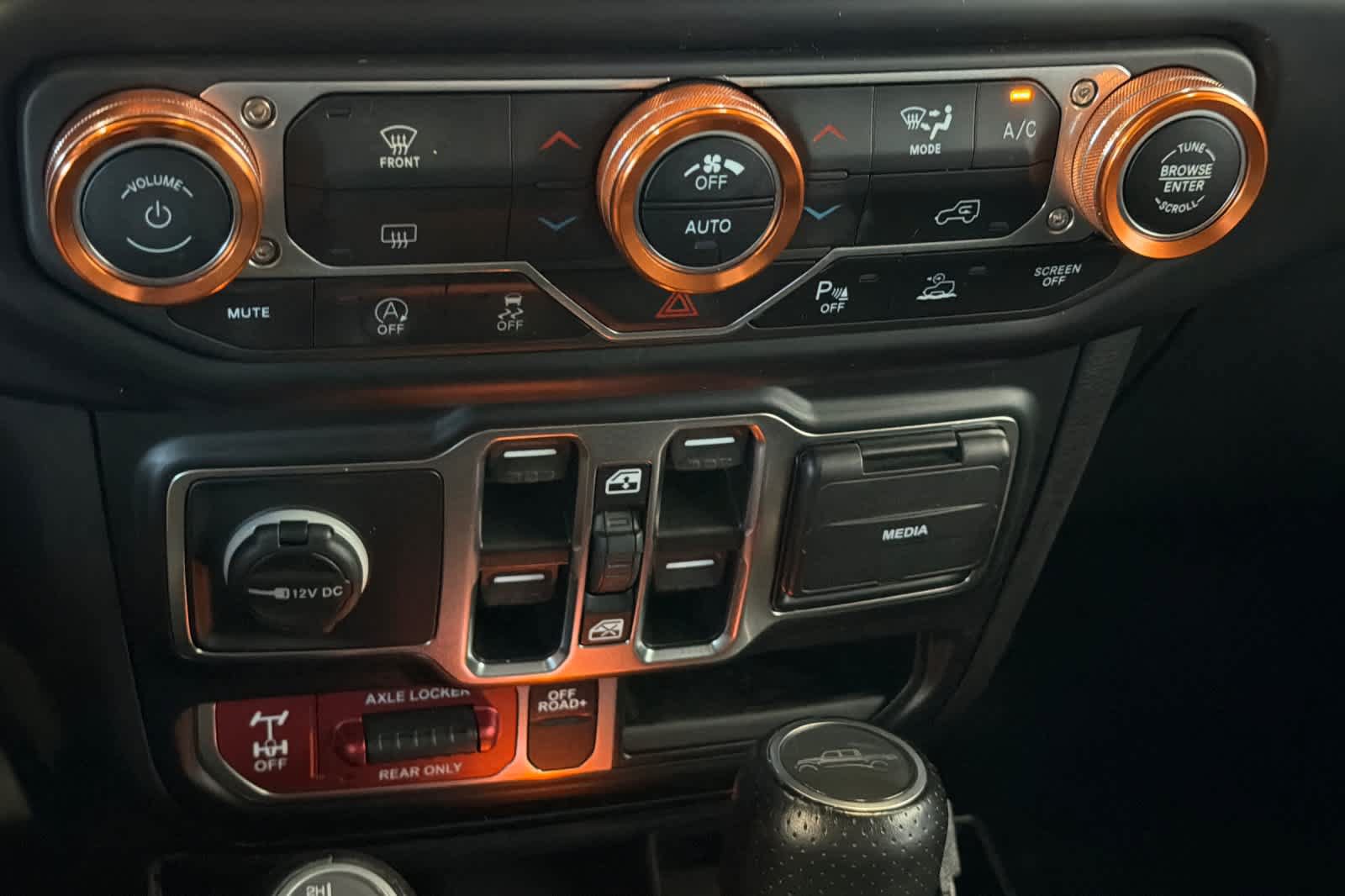 Used 2021 Jeep Gladiator Mojave AWD/4WD image 22
