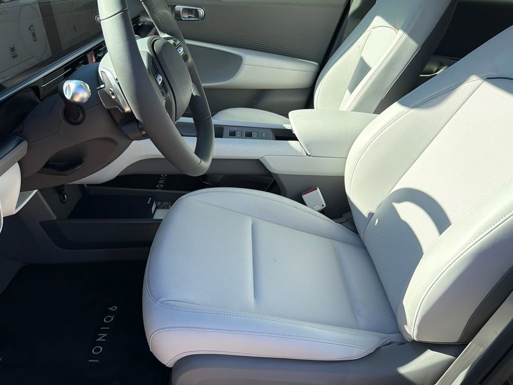 New 2025 Hyundai Ioniq 6 SEL RWD image 16