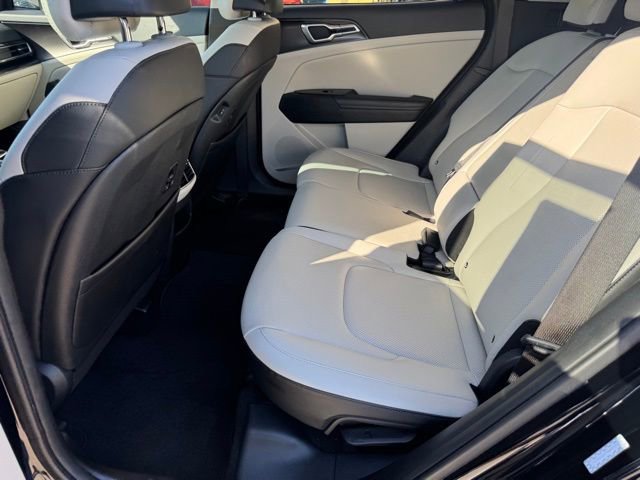 Certified 2025 Kia Sportage EX FWD image 9