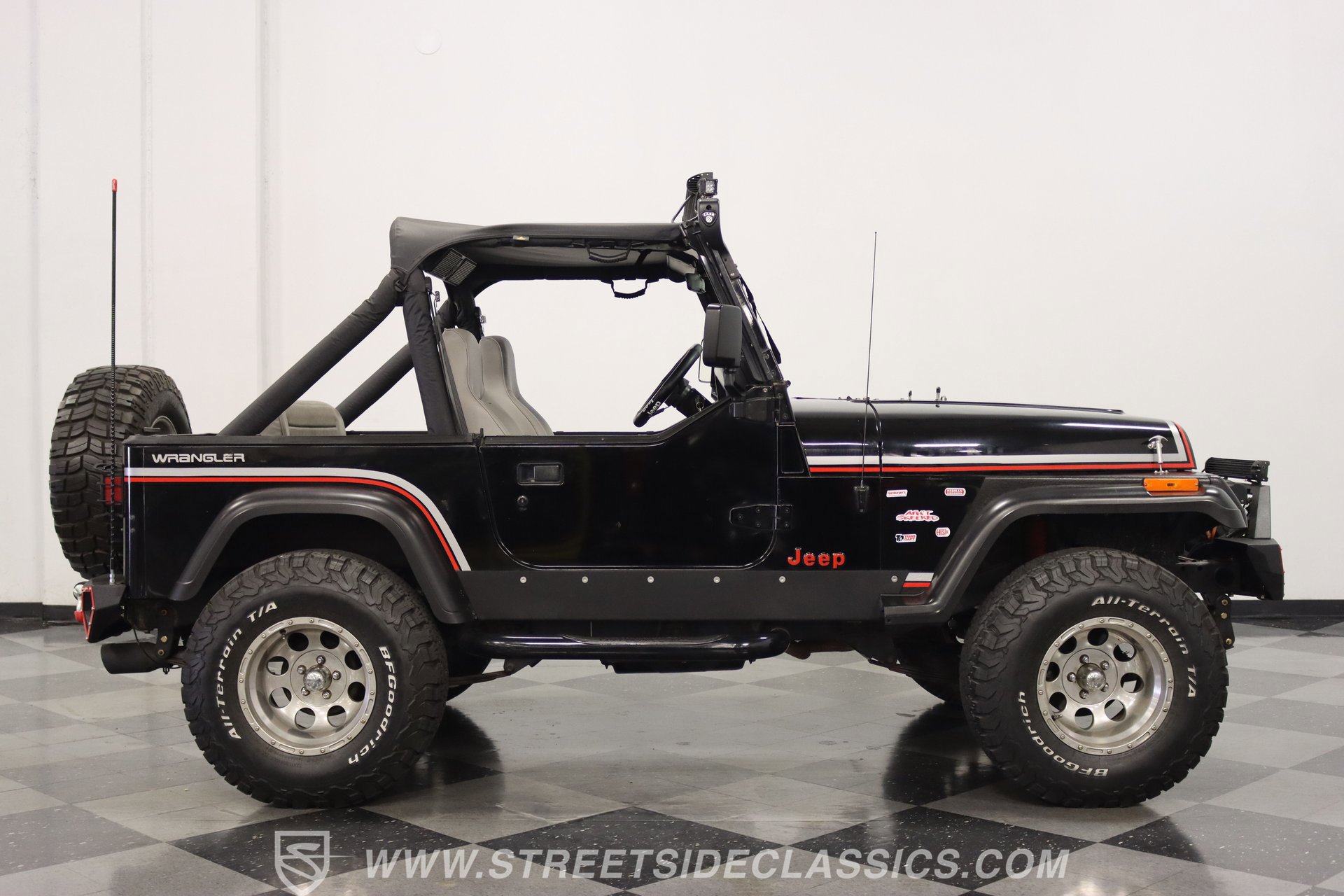 Used 1991 Jeep Wrangler 4WD image 13