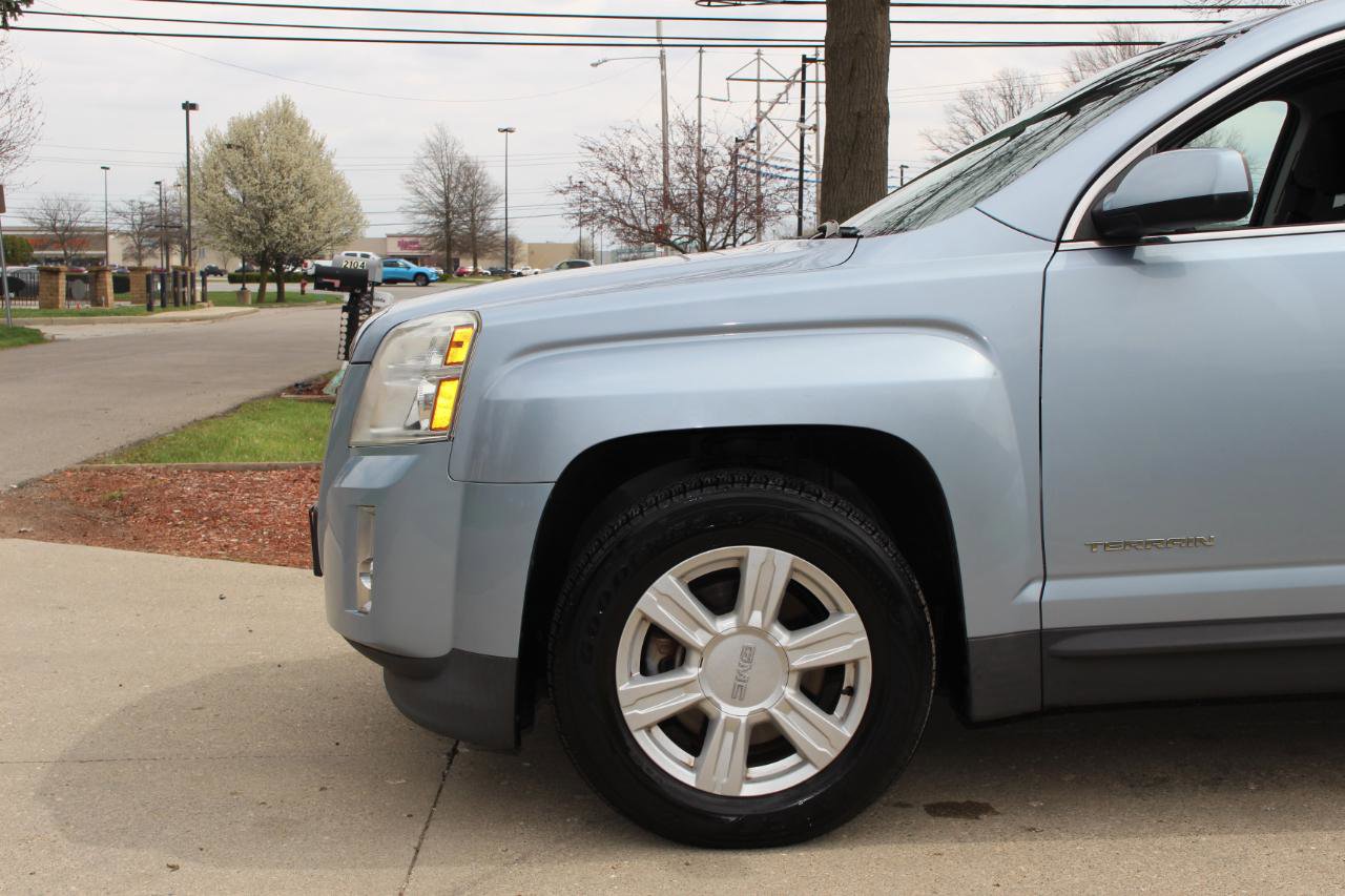 Used 2015 GMC Terrain SLE image 42