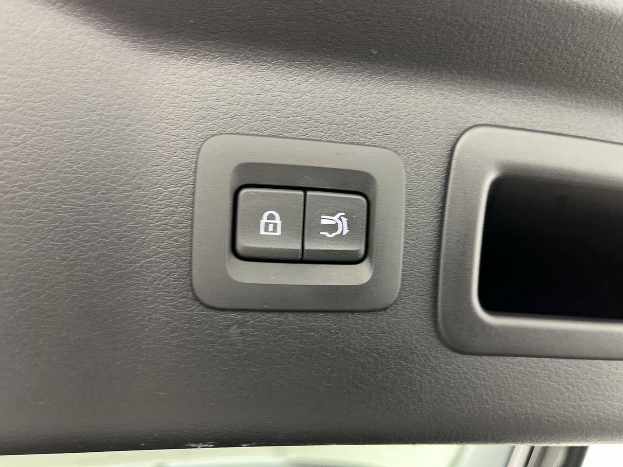 Certified 2025 MAZDA CX-70 Plug-In Hybrid w/ Premium Plus AWD/4WD image 32