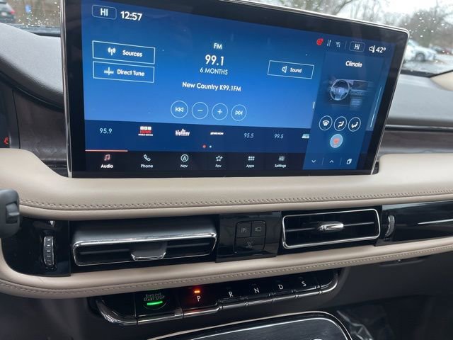 Used 2023 Lincoln Nautilus Reserve image 19