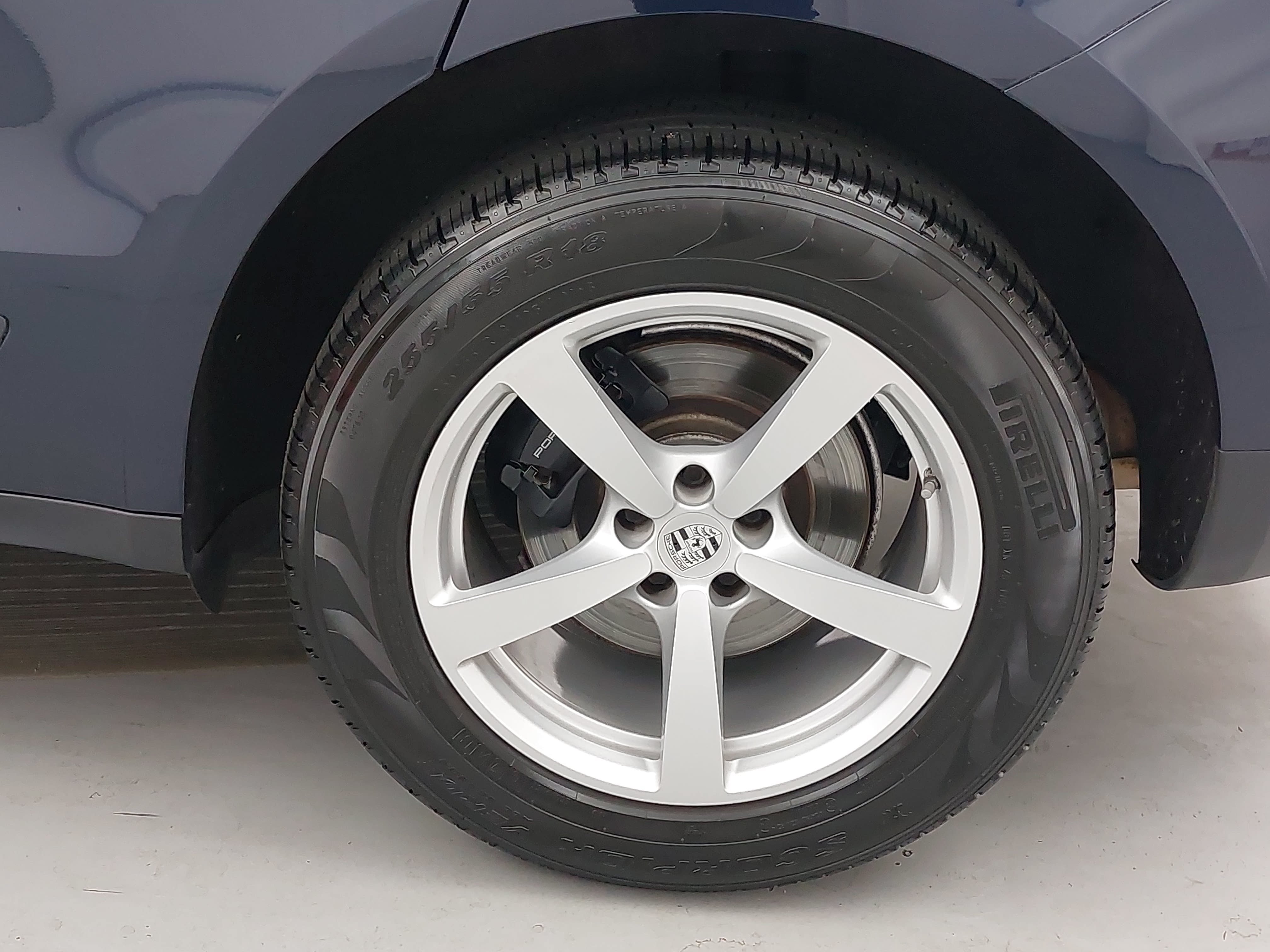 Used 2017 Porsche Macan AWD/4WD image 36