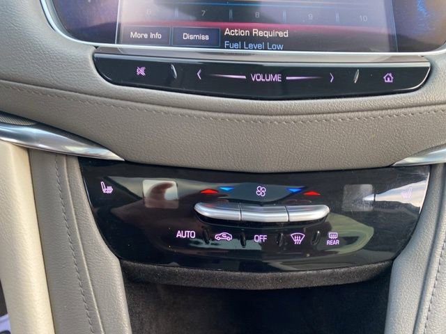 Used 2017 Cadillac XT5 Luxury w/ Driver Awareness Package FWD image 33