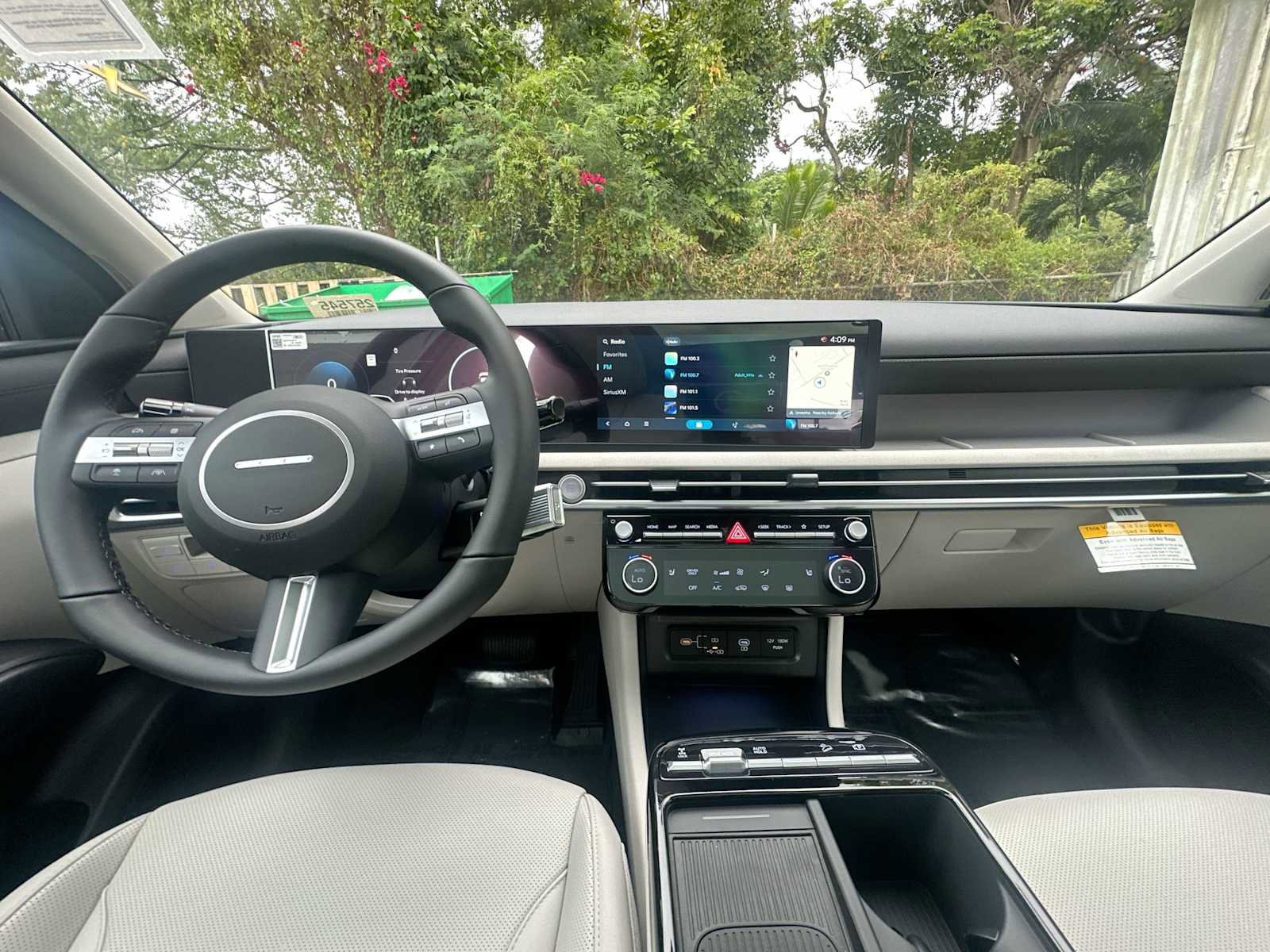 New 2025 Hyundai Tucson SEL AWD/4WD image 11