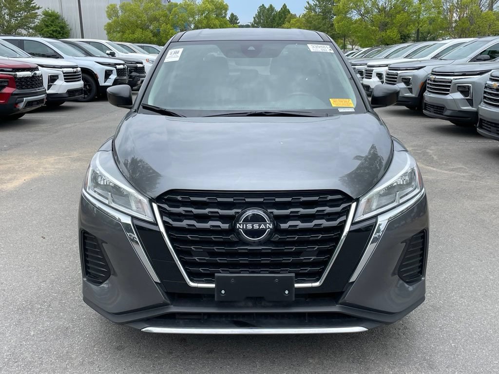 Used 2024 Nissan Kicks S FWD image 2