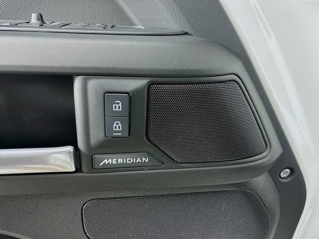 New 2025 Land Rover Defender 110 S AWD/4WD image 20