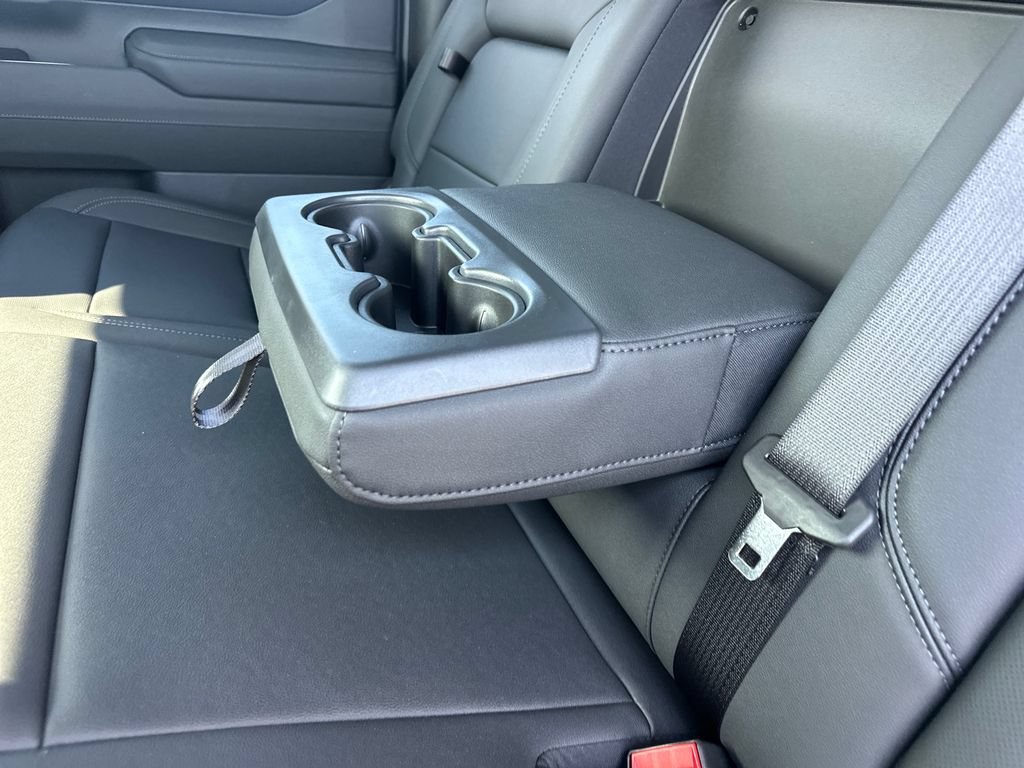 New 2026 Chevrolet Silverado 2500 LTZ w/ LTZ Convenience Package AWD/4WD image 15