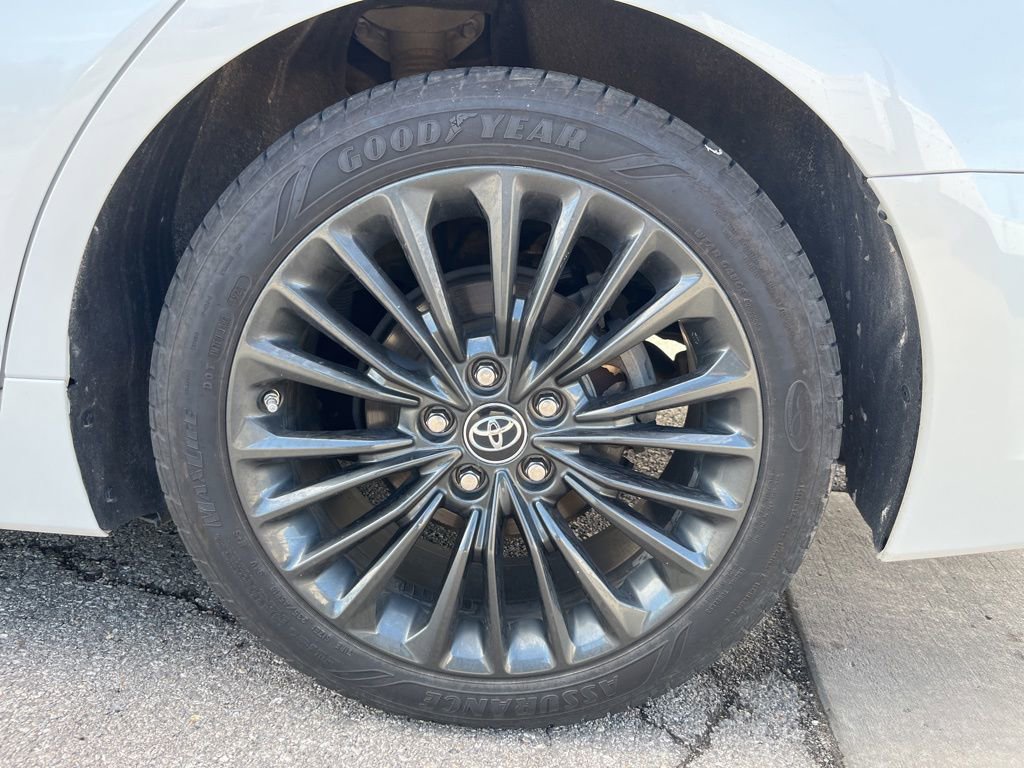 Used 2019 Toyota Avalon XSE w/ All Weather Liner Package image 16
