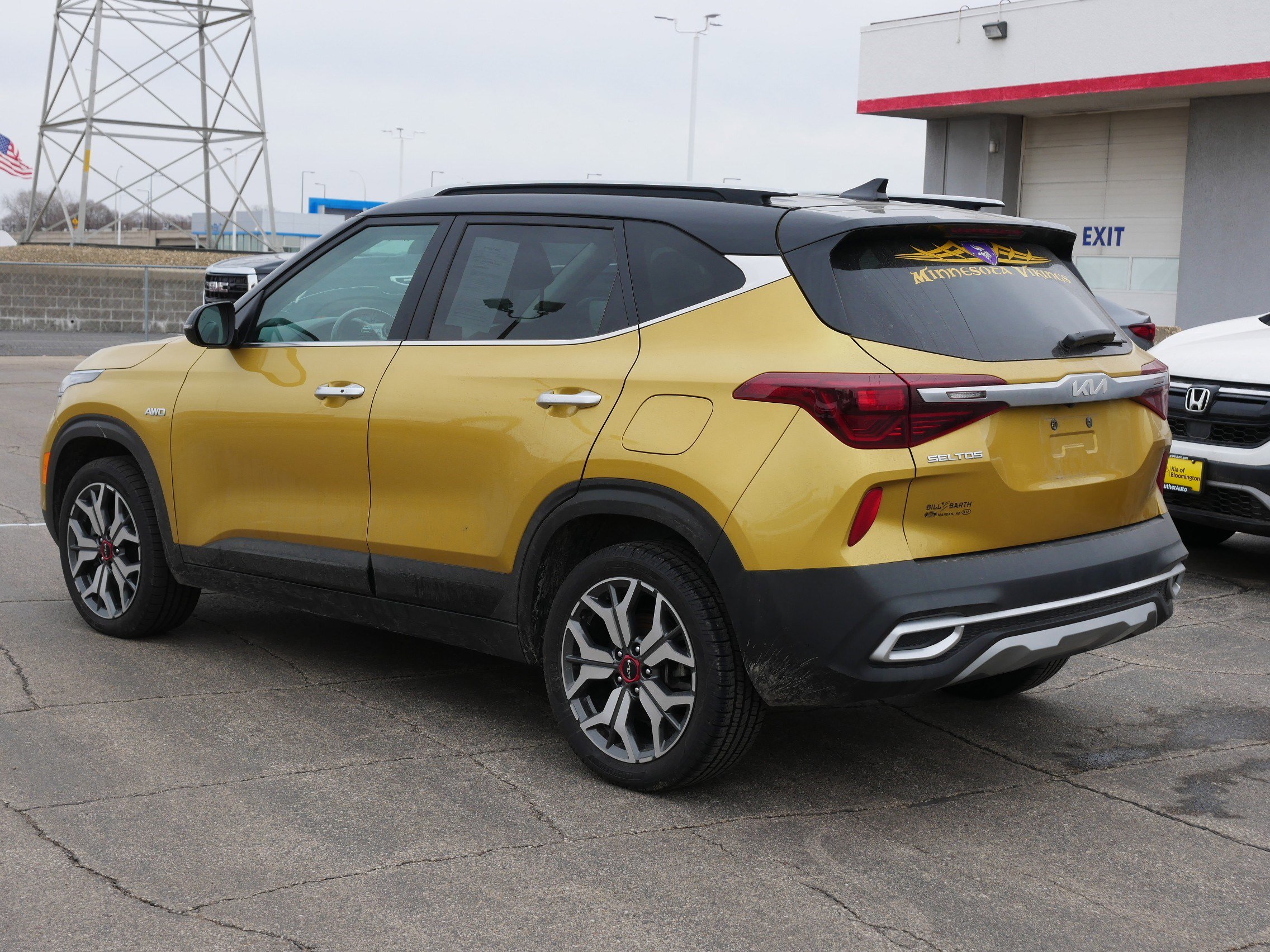 Certified 2022 Kia Seltos SX image 3