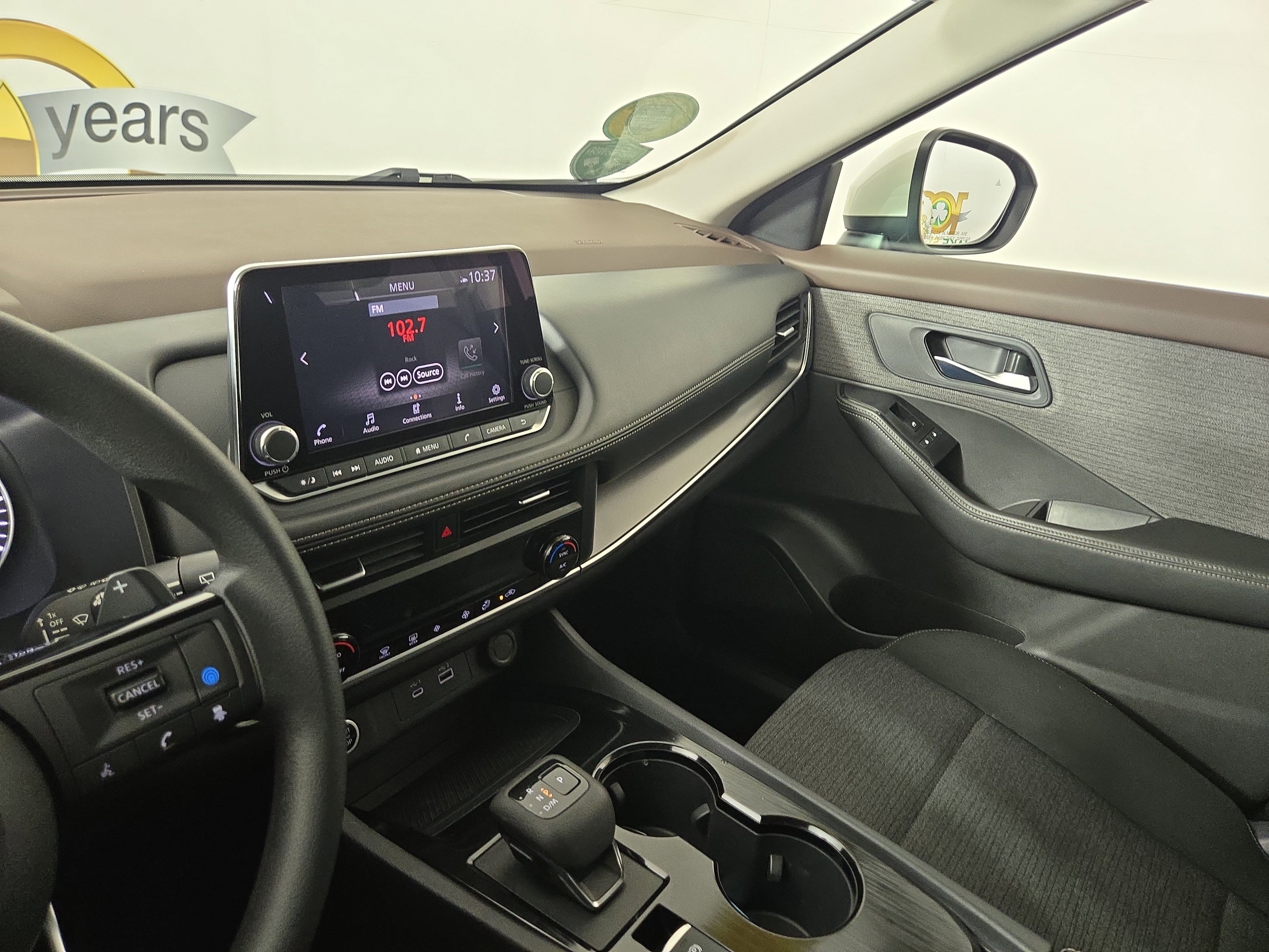 Used 2023 Nissan Rogue SV image 24