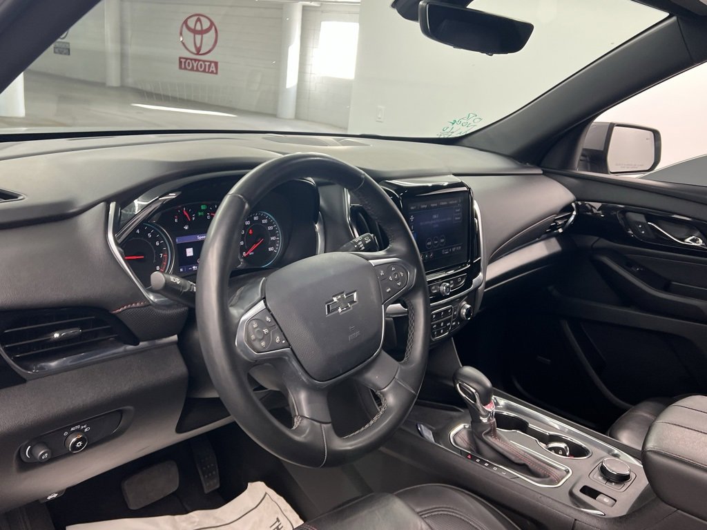 Used 2023 Chevrolet Traverse RS image 6