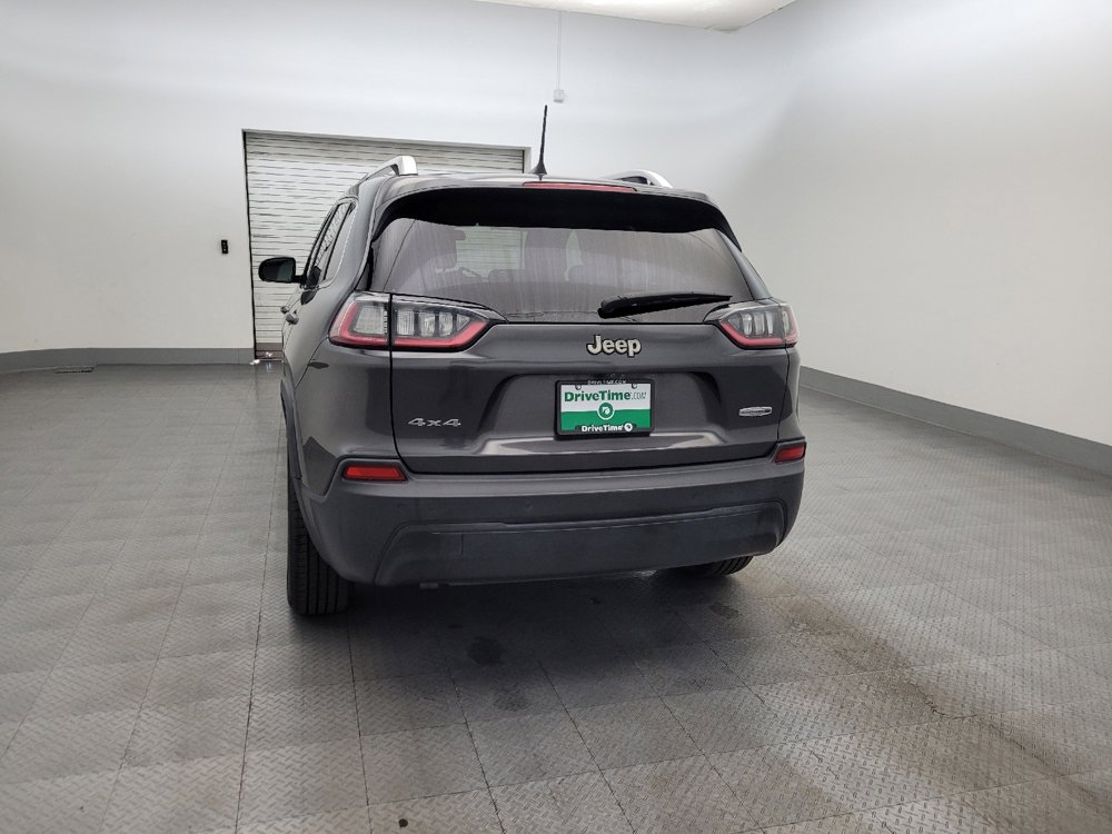 Used 2019 Jeep Cherokee Latitude Plus AWD/4WD image 6