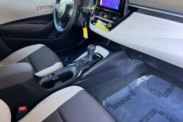 Certified 2025 Toyota Corolla LE FWD image 15